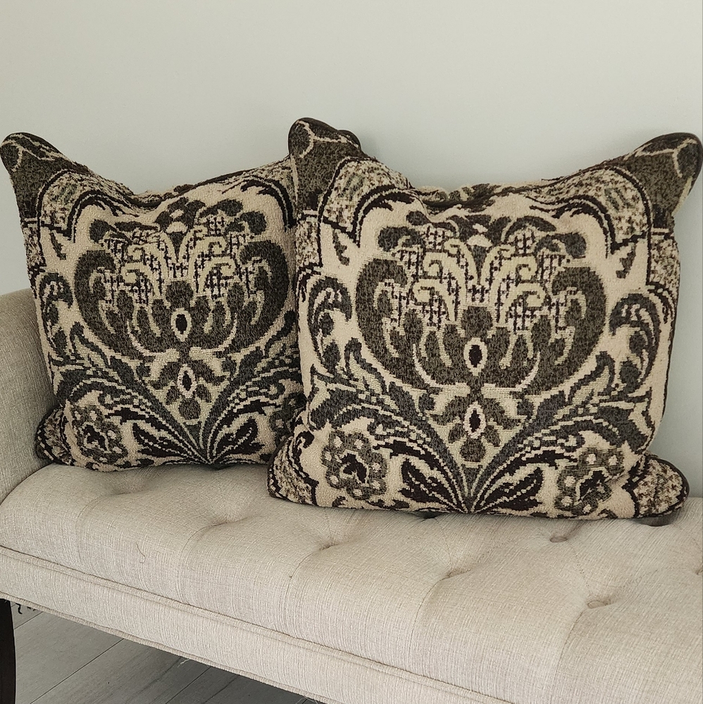 BERNHARDT Cushions Accent Pillows Filled Feather Down